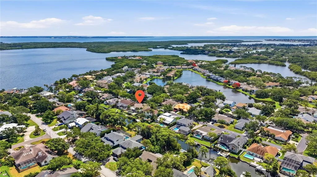 833 Marco Drive NE St Petersburg FL 33702