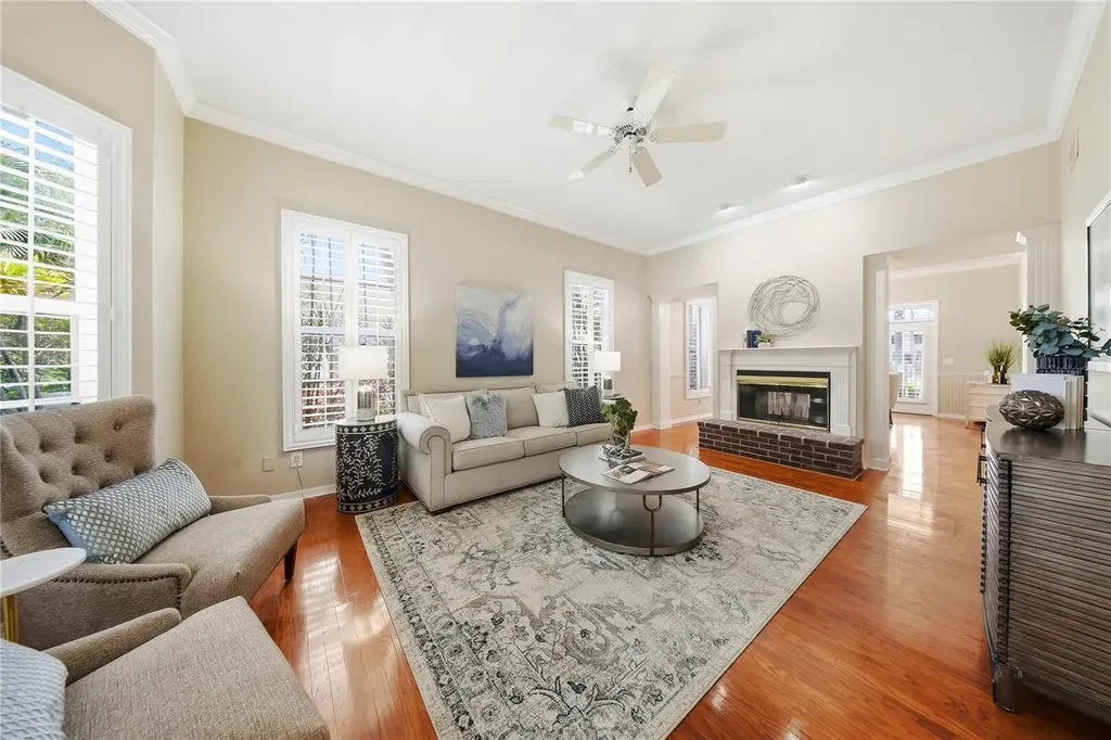 833 Marco Drive NE St Petersburg FL 33702