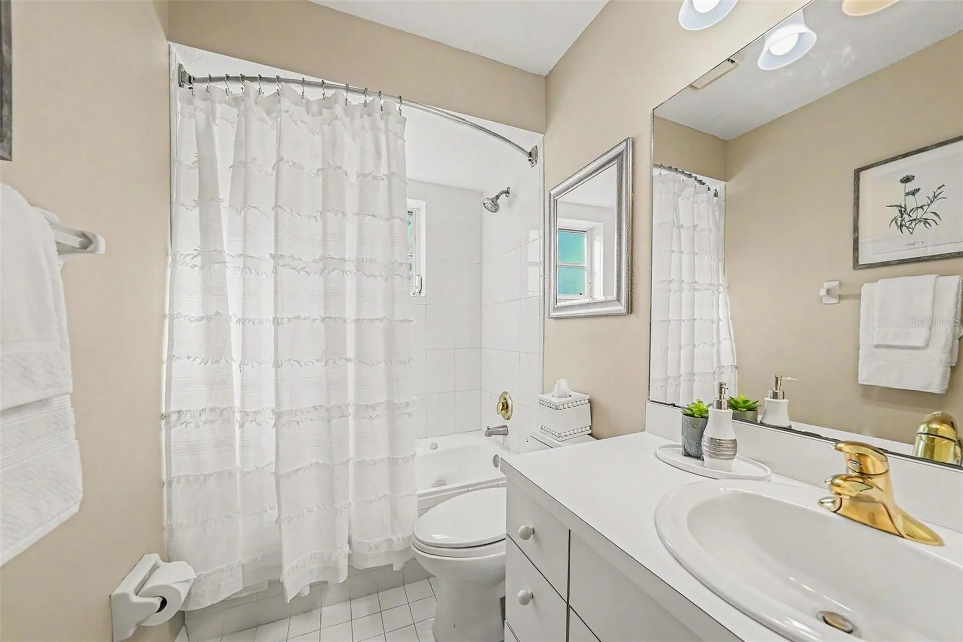 833 Marco Drive NE St Petersburg FL 33702