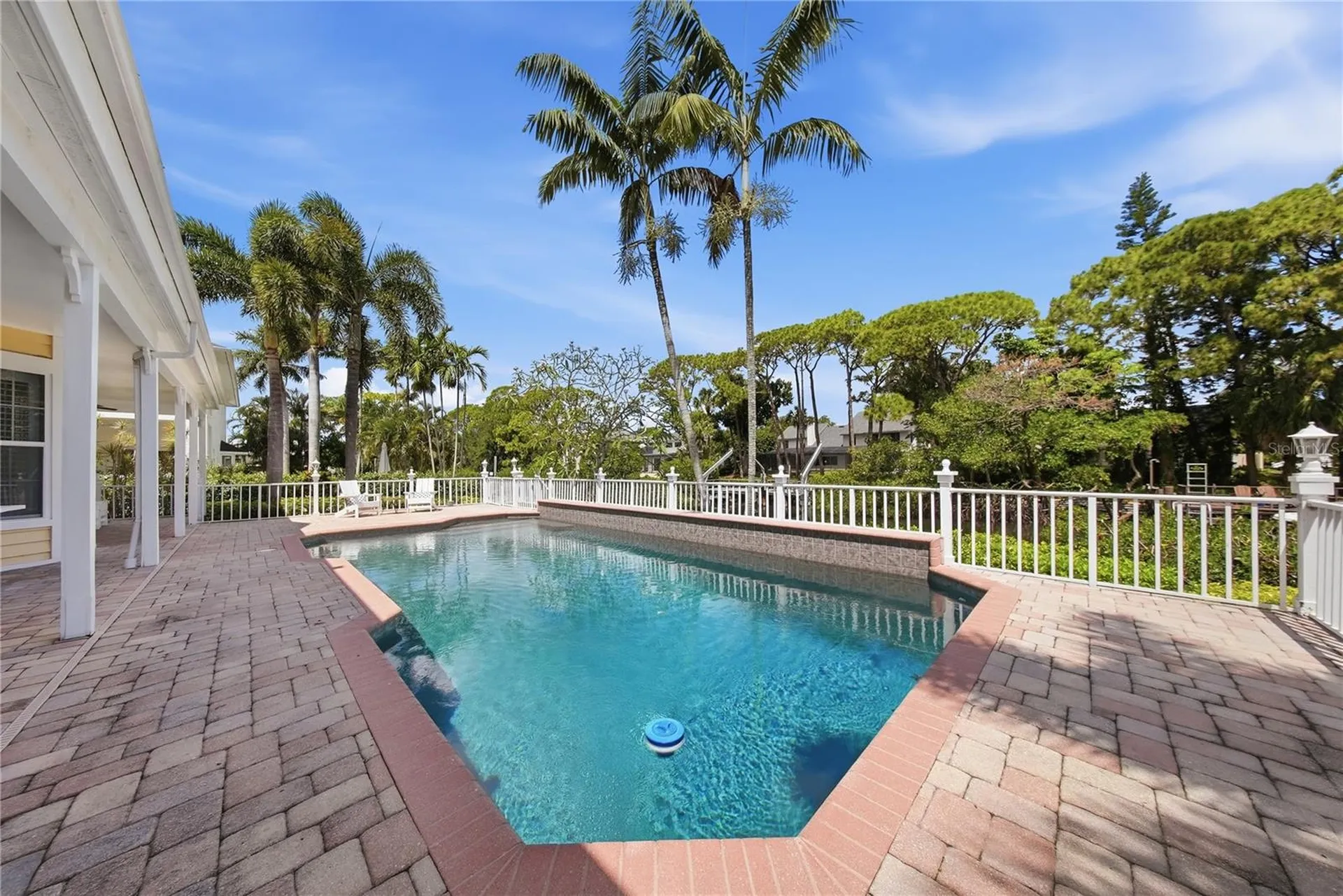 833 Marco Drive NE St Petersburg FL 33702