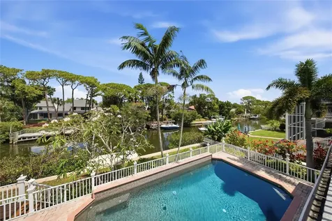 833 Marco Drive NE St Petersburg FL 33702