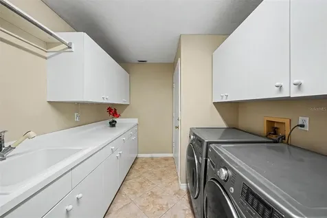 833 Marco Drive NE St Petersburg FL 33702