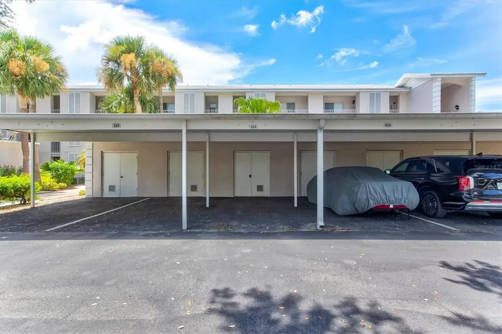 437 Cerromar Lane Venice FL 34293