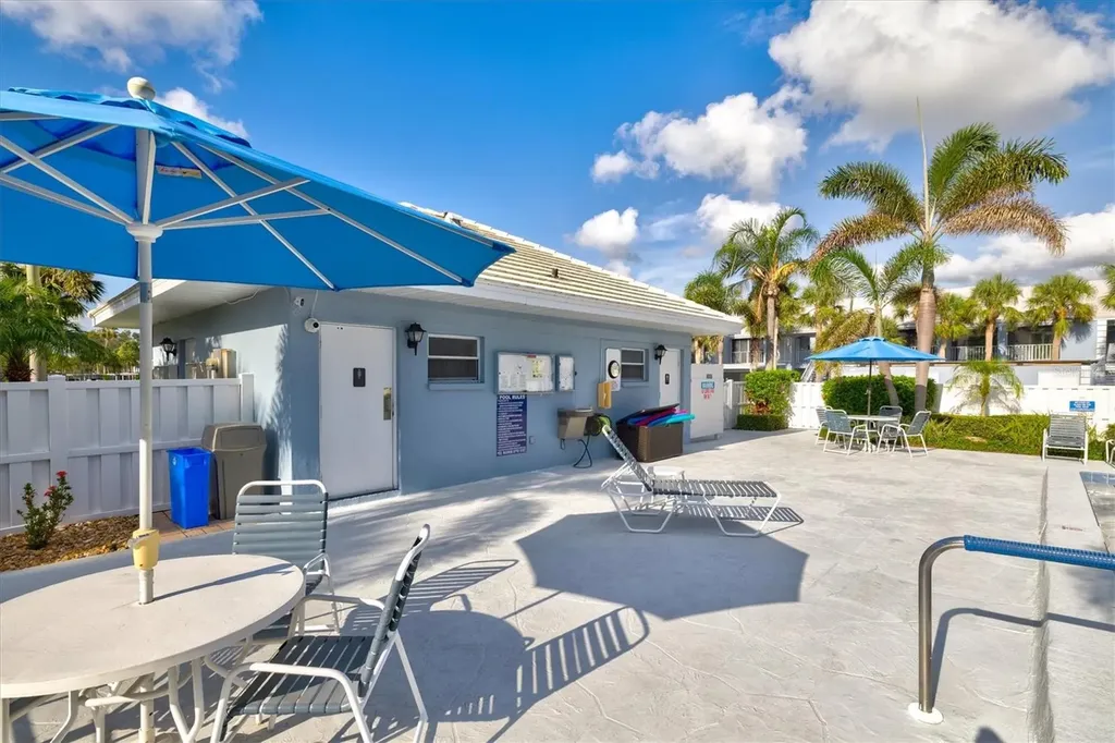 437 Cerromar Lane Venice FL 34293
