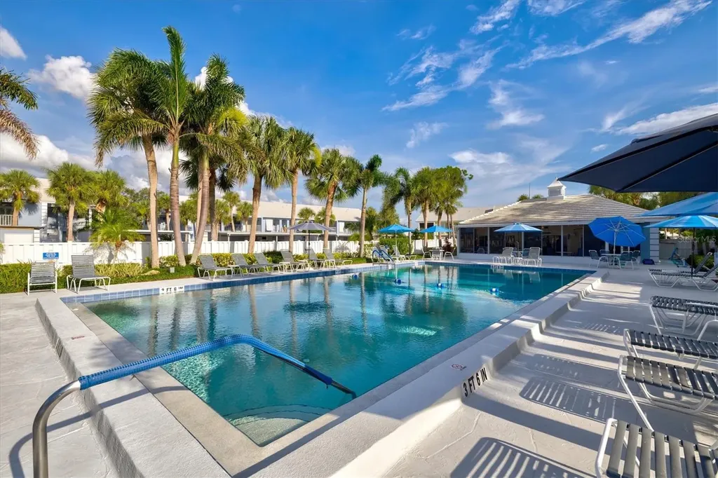 437 Cerromar Lane Venice FL 34293