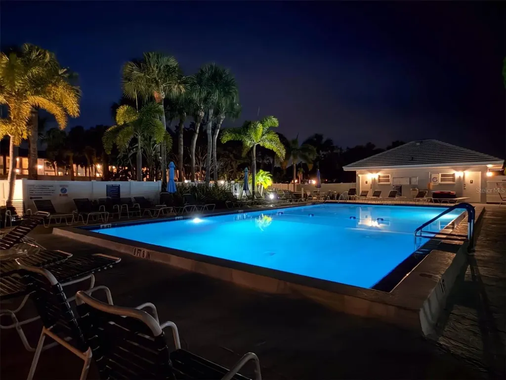437 Cerromar Lane Venice FL 34293