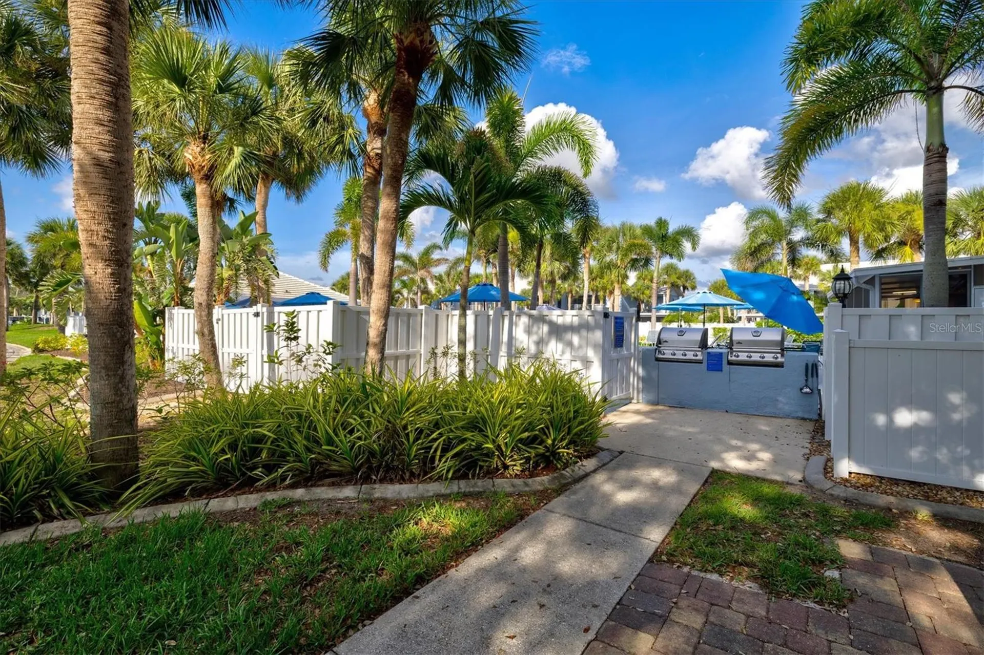 437 Cerromar Lane Venice FL 34293