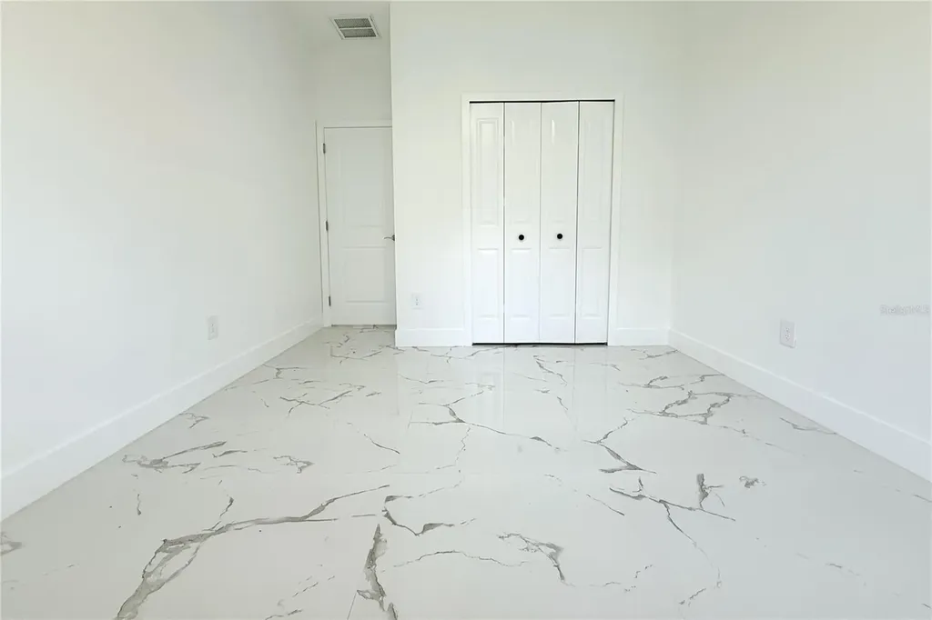 9304 N 18th Street Tampa FL 33612