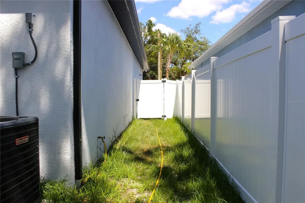 9304 N 18th Street Tampa FL 33612