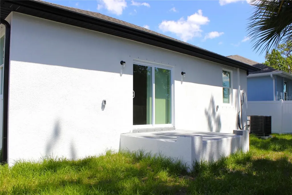 9304 N 18th Street Tampa FL 33612