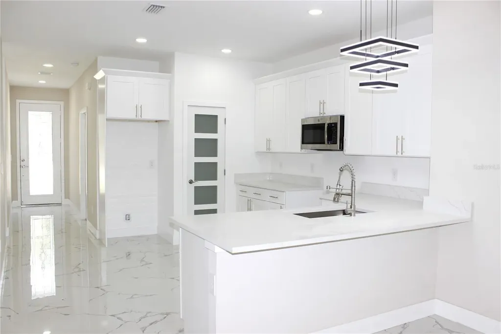 9304 N 18th Street Tampa FL 33612