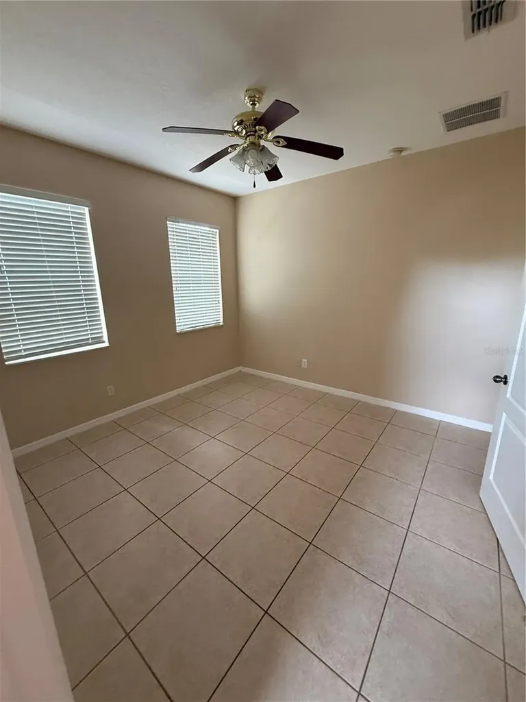 9400 Flowering Cottonwood Road Orlando FL 32832