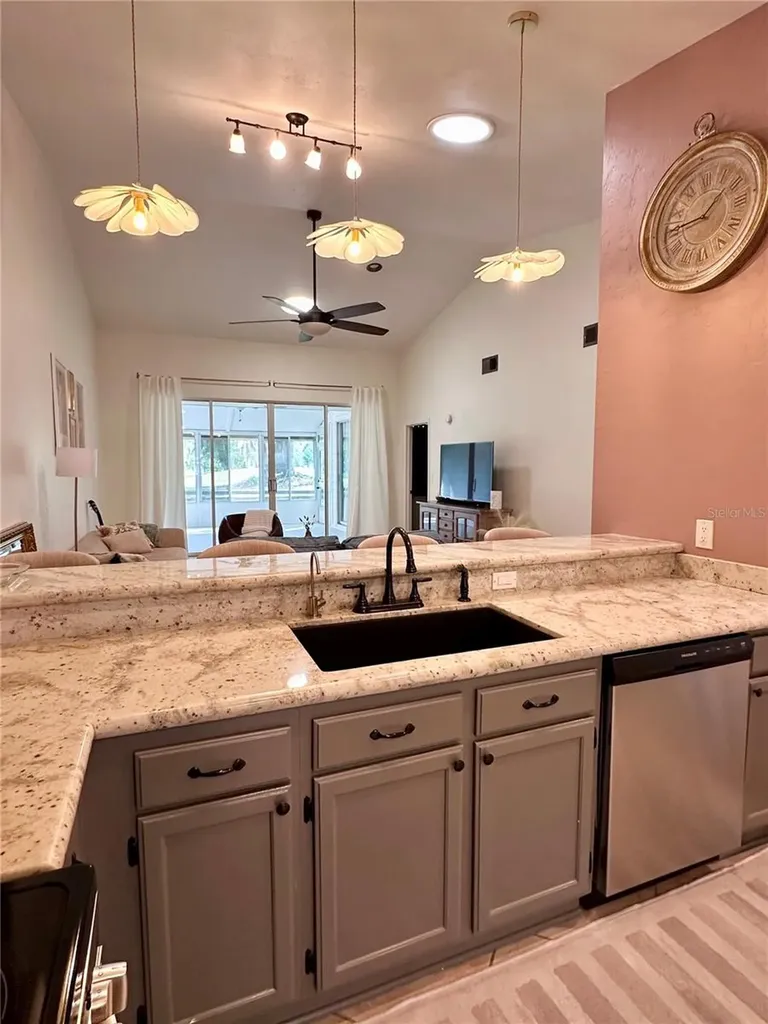 824 NW 124th Drive Newberry FL 32669