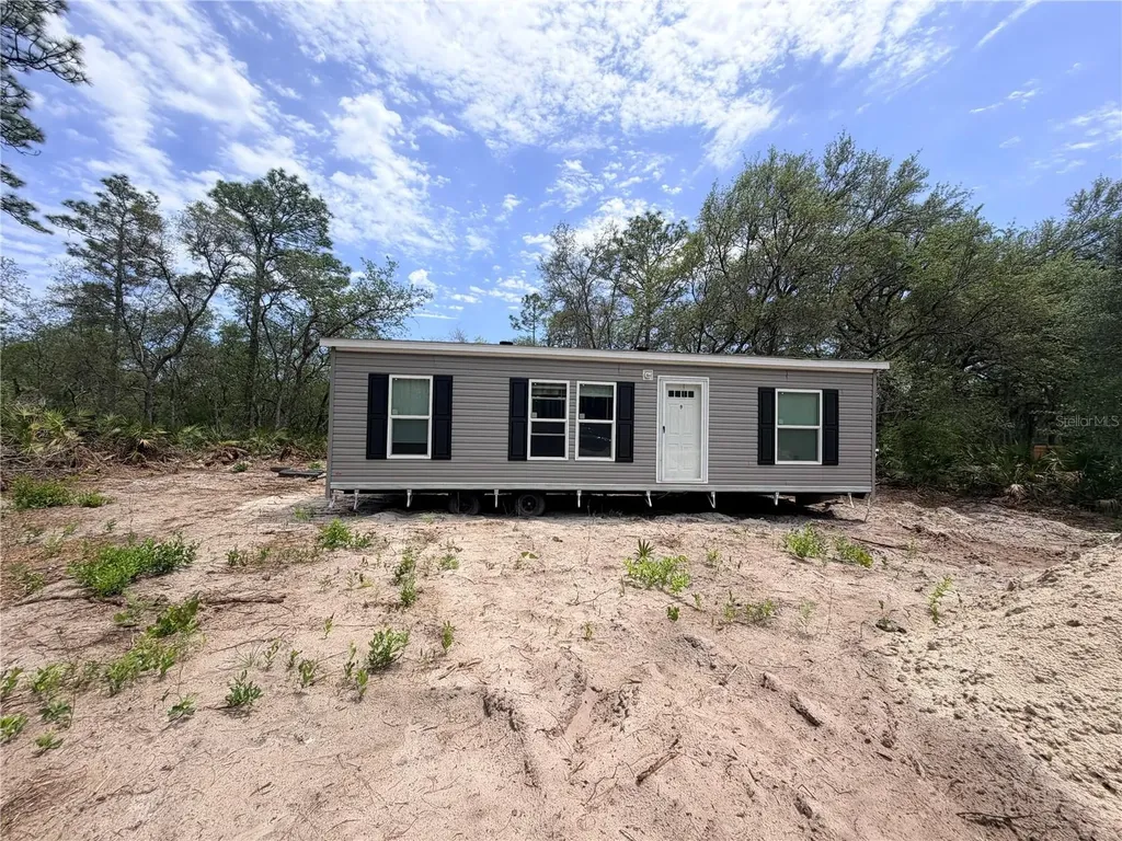 205 Hudson Street Interlachen FL 32148