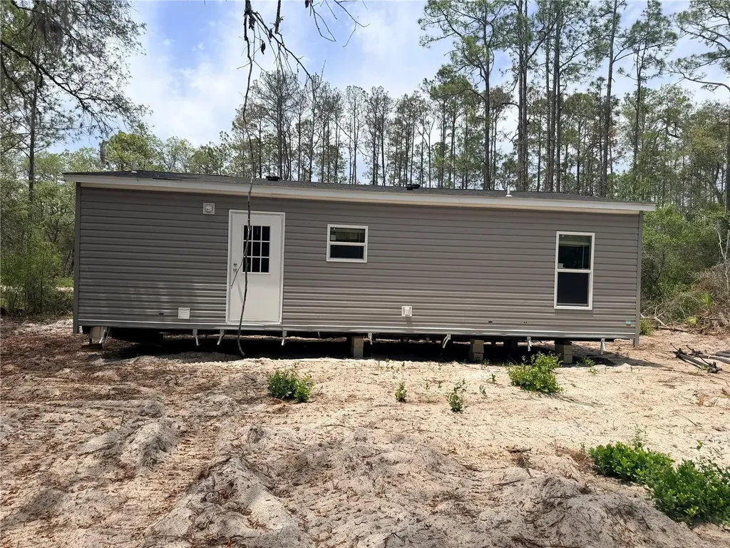 205 Hudson Street Interlachen FL 32148