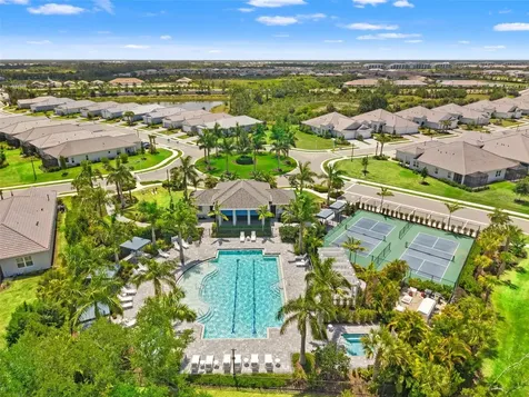 18137 Franklin Park Court Venice FL 34293