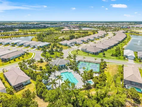 18137 Franklin Park Court Venice FL 34293