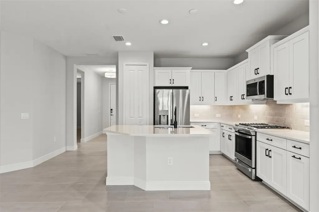 18131 Franklin Park Court Venice FL 34293