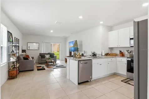 2735 Numa Falls Avenue Davenport FL 33837