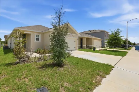2735 Numa Falls Avenue Davenport FL 33837