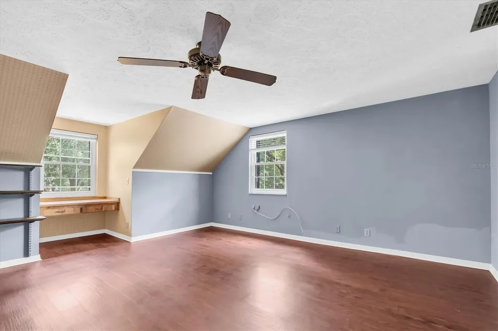 10422 N Woodmere Road Tampa FL 33617