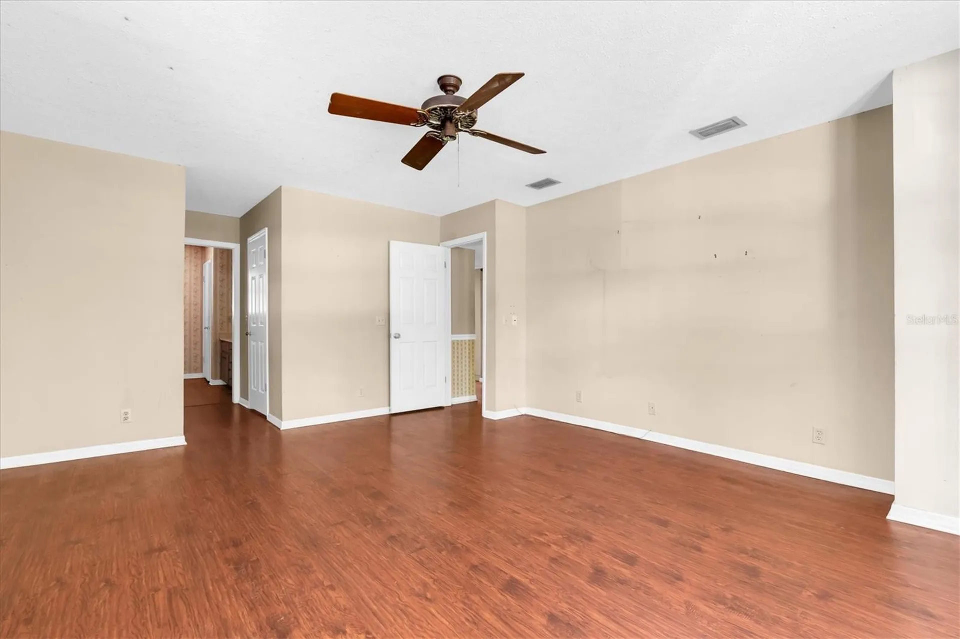 10422 N Woodmere Road Tampa FL 33617