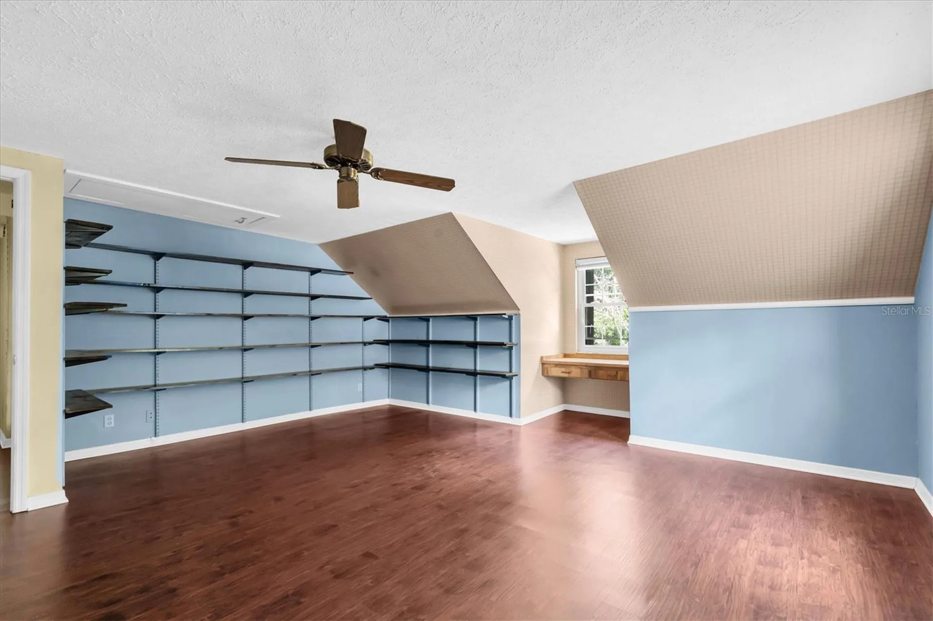 10422 N Woodmere Road Tampa FL 33617