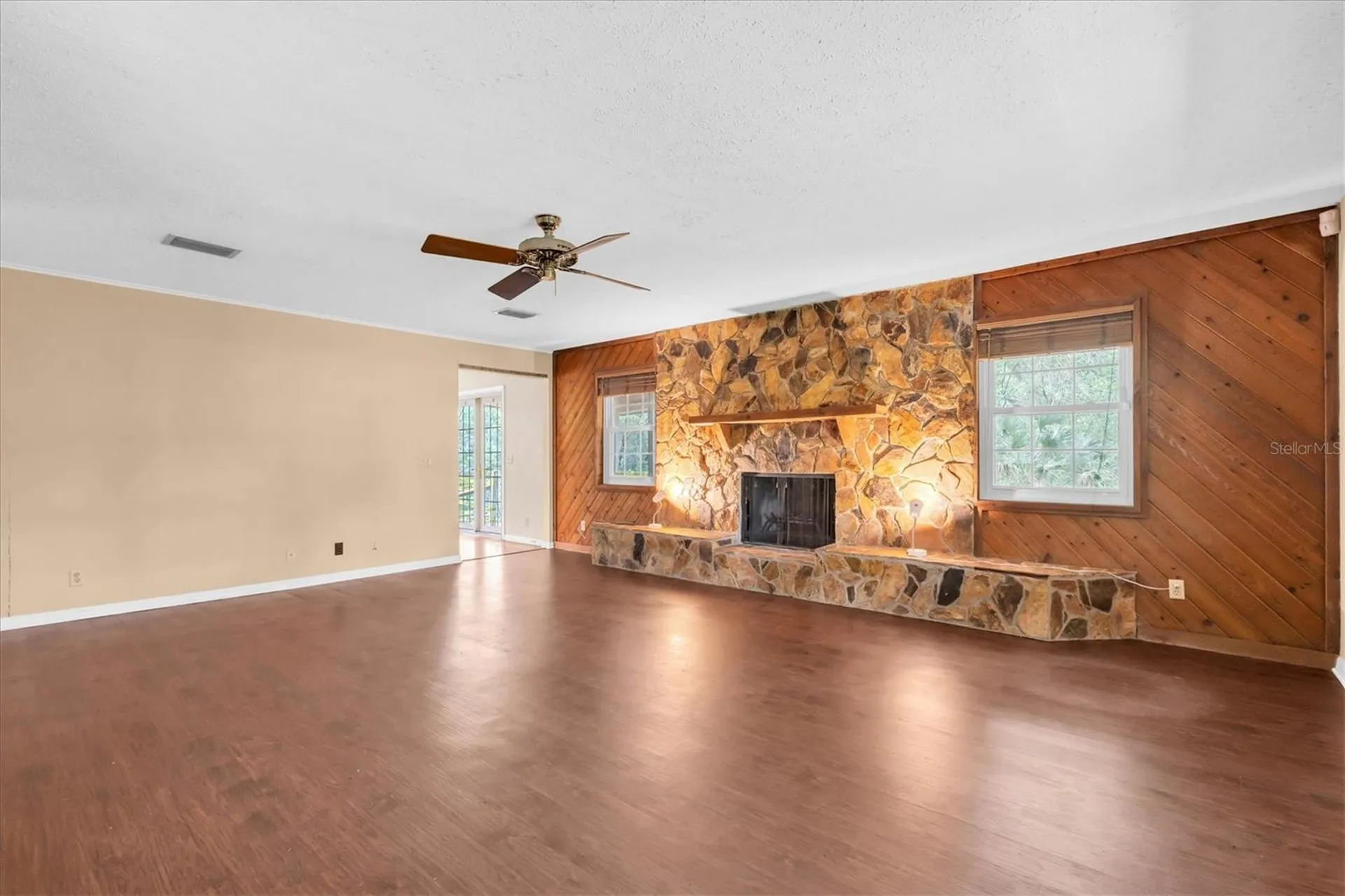 10422 N Woodmere Road Tampa FL 33617