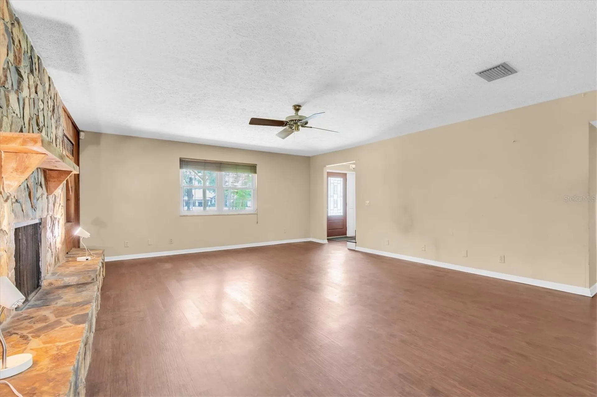 10422 N Woodmere Road Tampa FL 33617