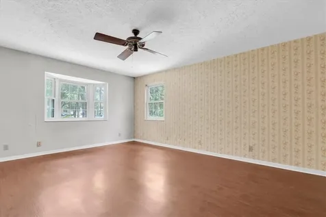 10422 N Woodmere Road Tampa FL 33617
