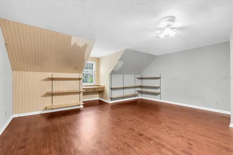 10422 N Woodmere Road Tampa FL 33617
