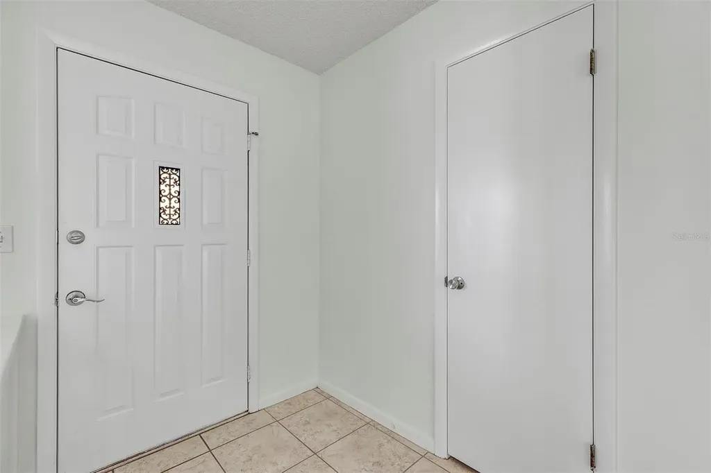 606 Third Avenue Lady Lake FL 32159