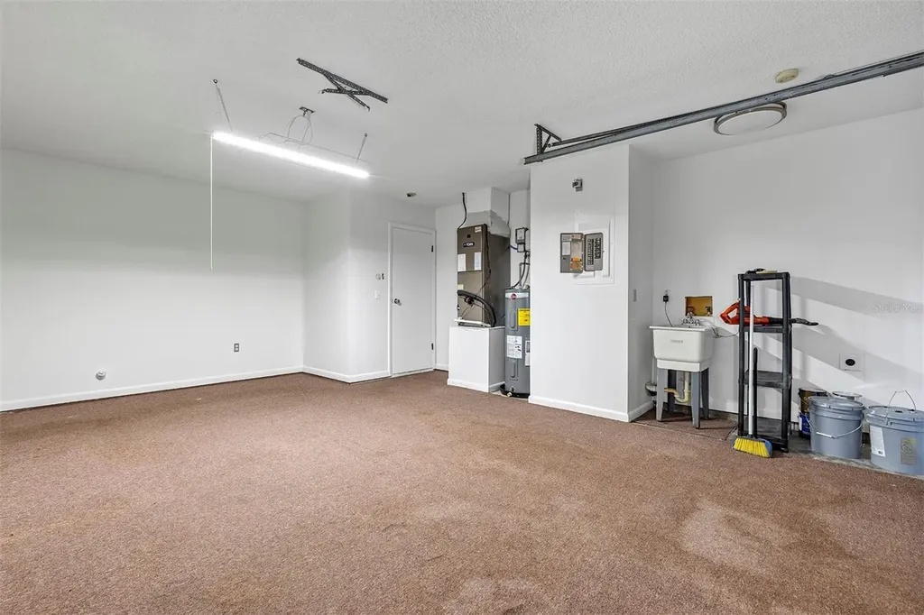 606 Third Avenue Lady Lake FL 32159