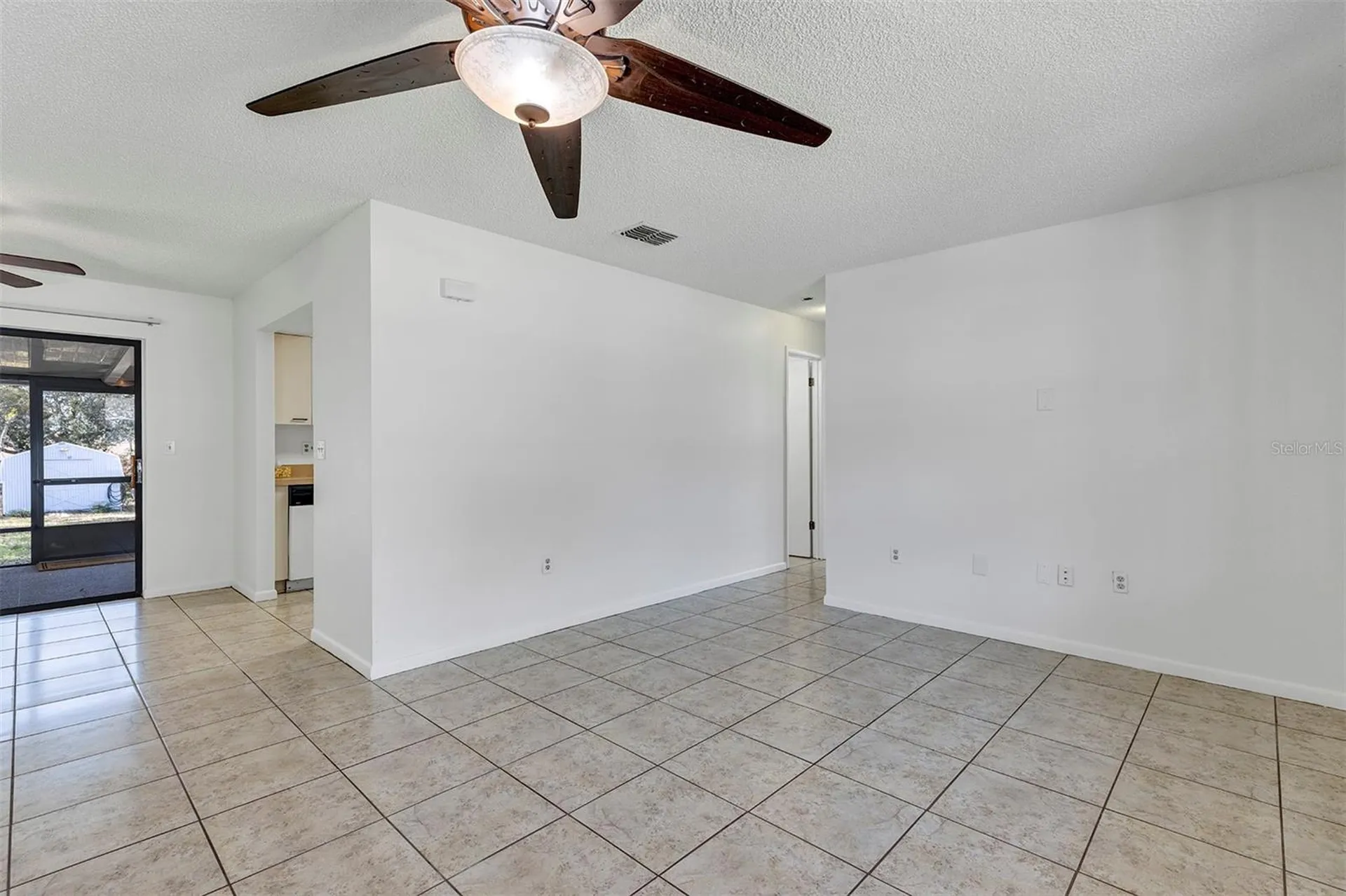 606 Third Avenue Lady Lake FL 32159