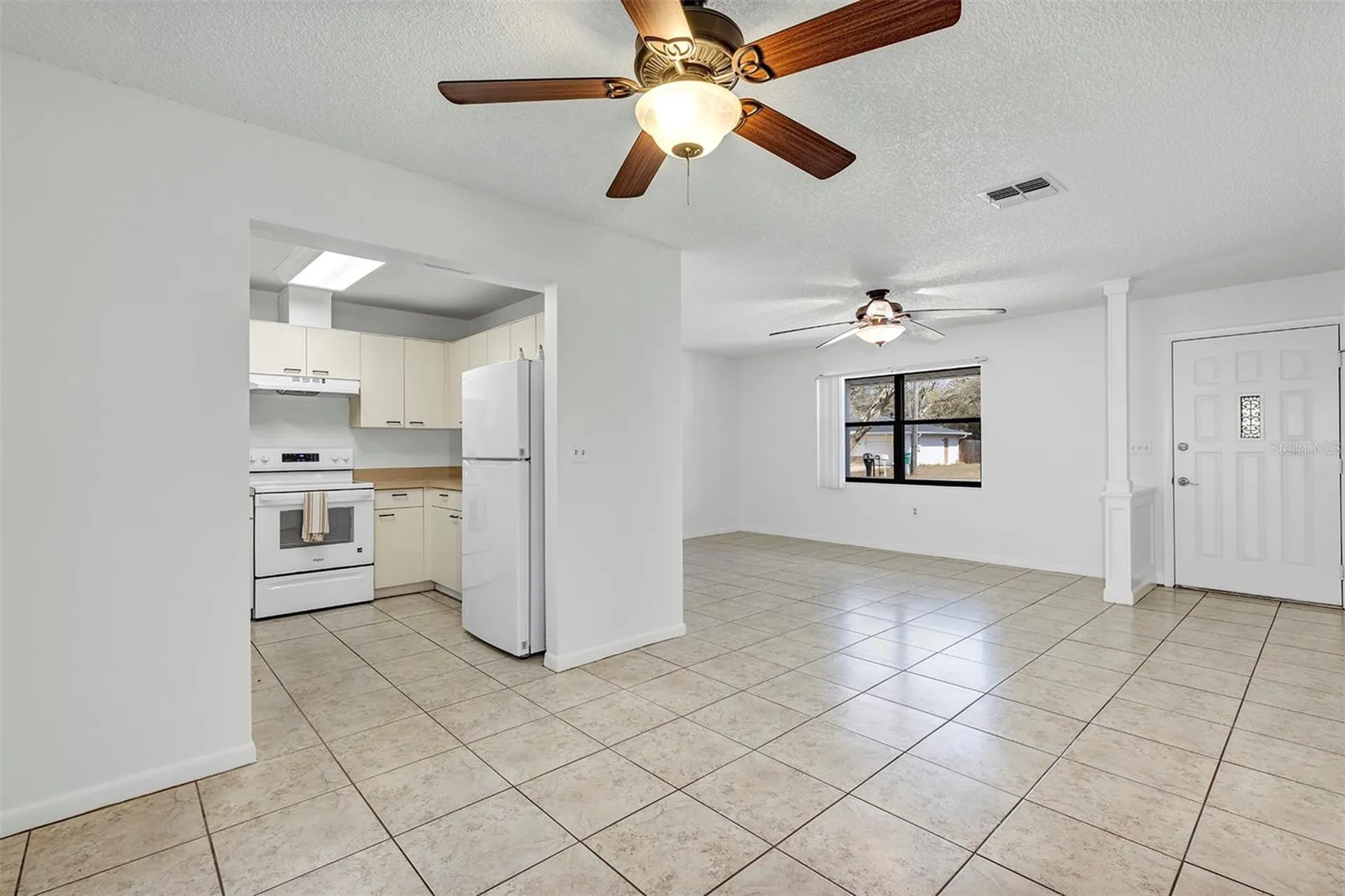 606 Third Avenue Lady Lake FL 32159