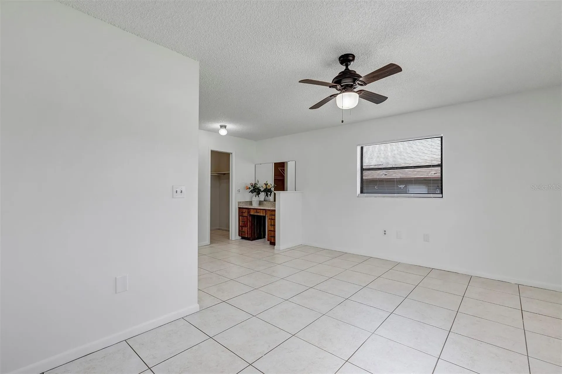 606 Third Avenue Lady Lake FL 32159