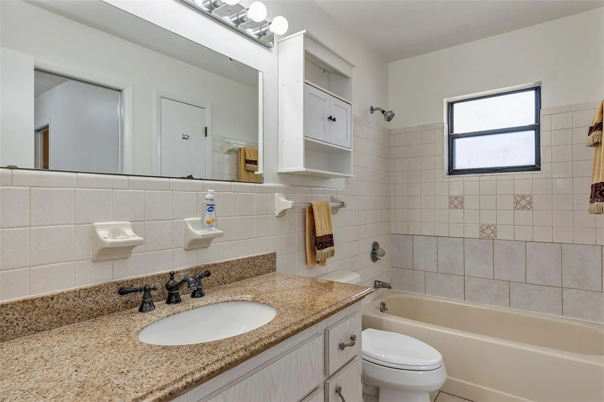 606 Third Avenue Lady Lake FL 32159