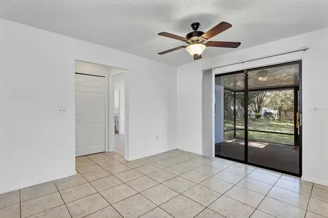 606 Third Avenue Lady Lake FL 32159