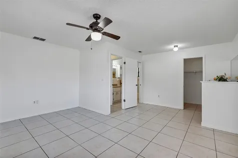 606 Third Avenue Lady Lake FL 32159