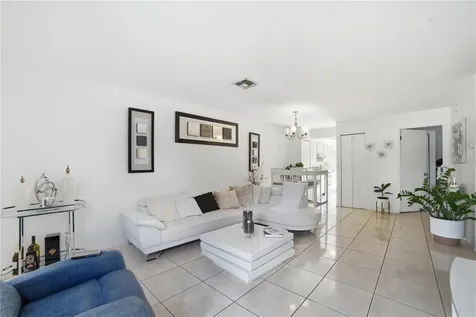 2 E Las Palmas Way Kissimmee FL 34743