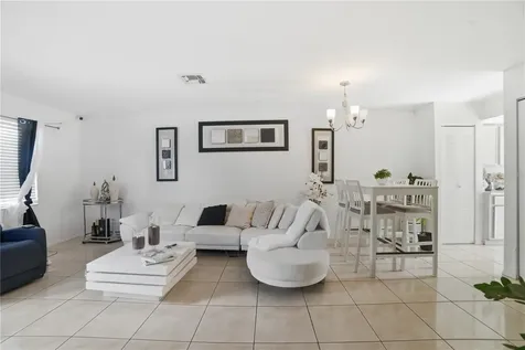 2 E Las Palmas Way Kissimmee FL 34743