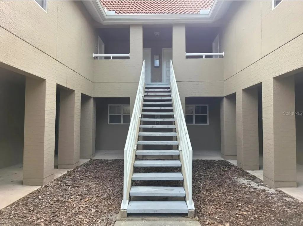 15215 Amberly Drive Tampa FL 33647