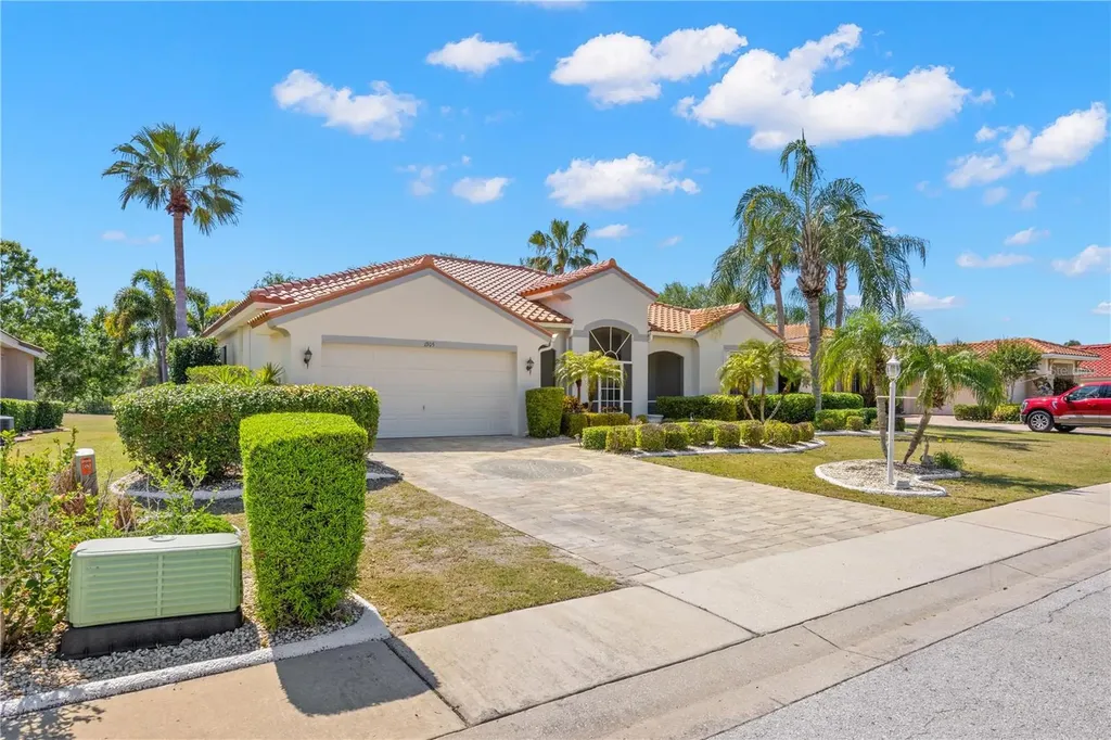 1305 Crystal Greens Drive Sun City Center FL 33573