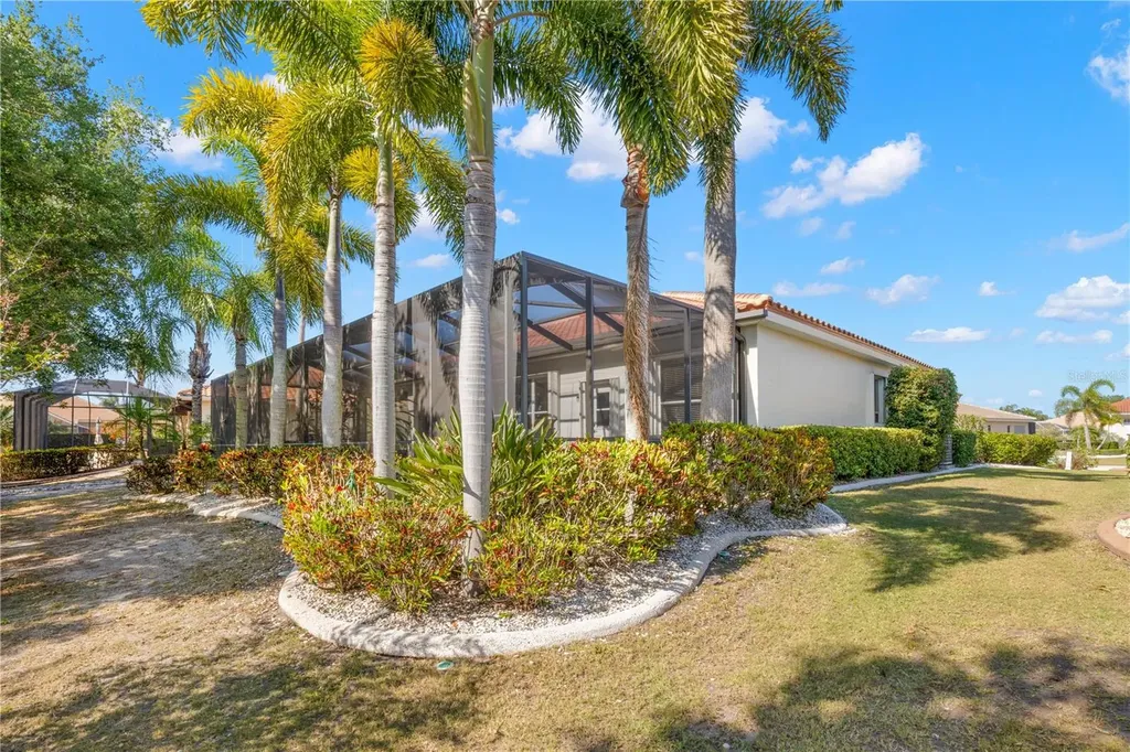 1305 Crystal Greens Drive Sun City Center FL 33573