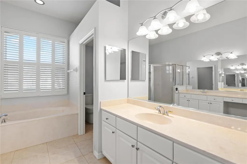 1305 Crystal Greens Drive Sun City Center FL 33573