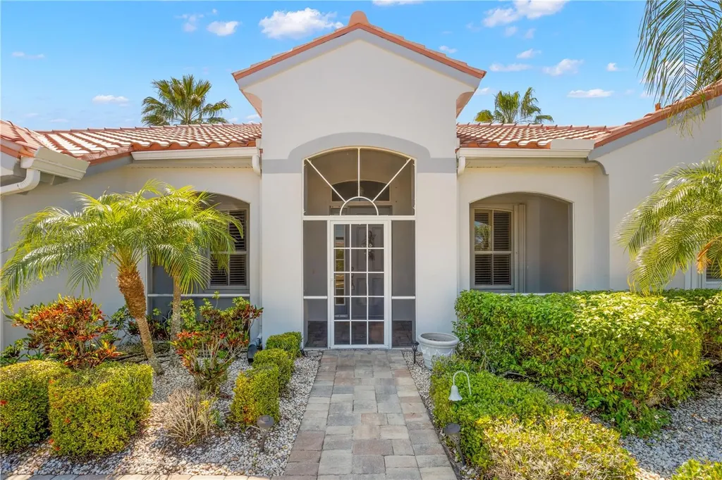 1305 Crystal Greens Drive Sun City Center FL 33573