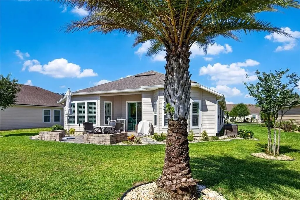 6 Country Club Harbor Circle Palm Coast FL 32137