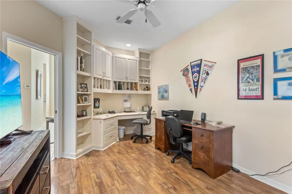7106 La Ronda Court Sarasota FL 34238