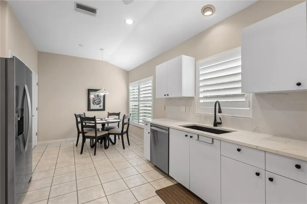7106 La Ronda Court Sarasota FL 34238