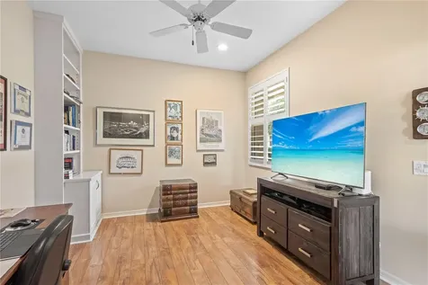 7106 La Ronda Court Sarasota FL 34238